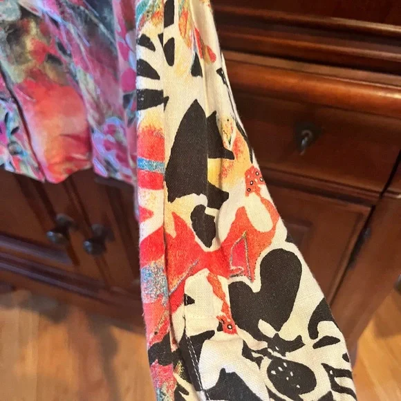 Chico's Multi-Color Tropical Floral 100% Linen Button-Up Shirt (NWOT) - Picture 8 of 11